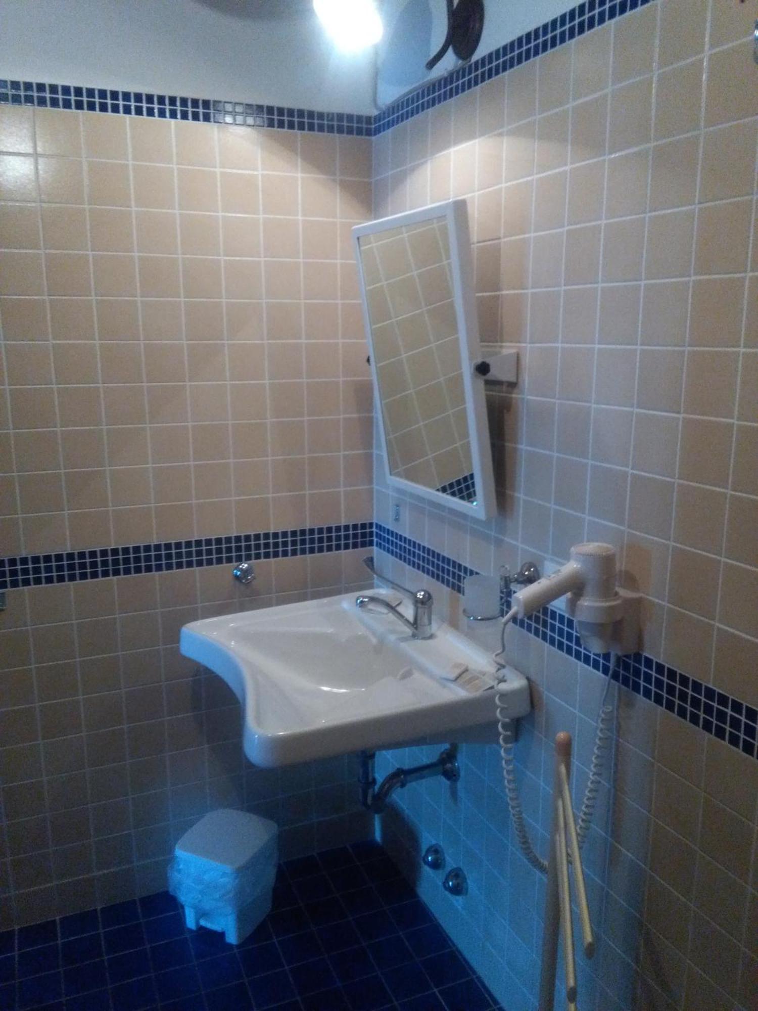 Albergo Seaside Leni Værelse billede